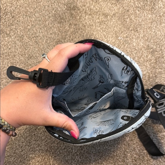 Ripndip Black and White Cat Crossbody Bag - Picture 3 of 6